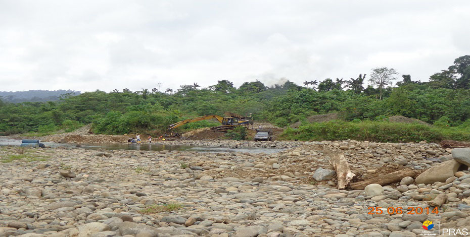 Minería aluvial, afectación por alteración de cause hídrico. (Esmeraldas. 2014)